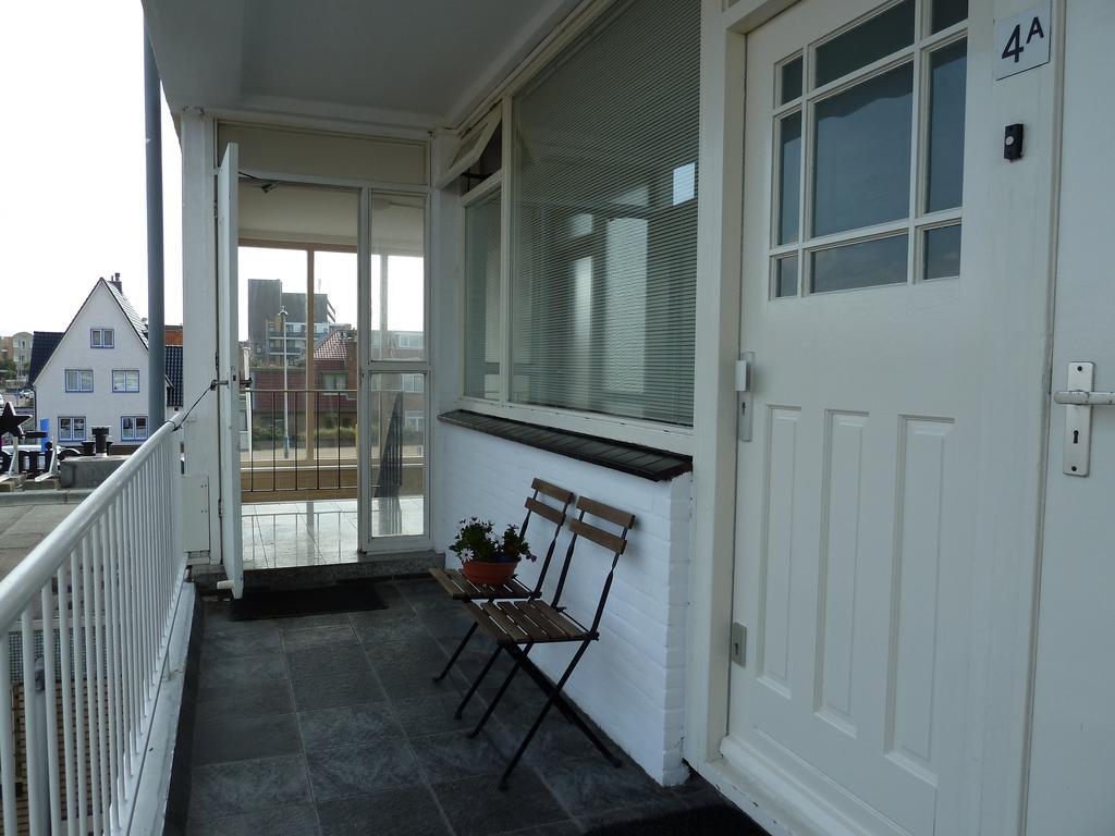 Appartement "Zicht Op De Vuurtoren" ノールトウェイク 部屋 写真